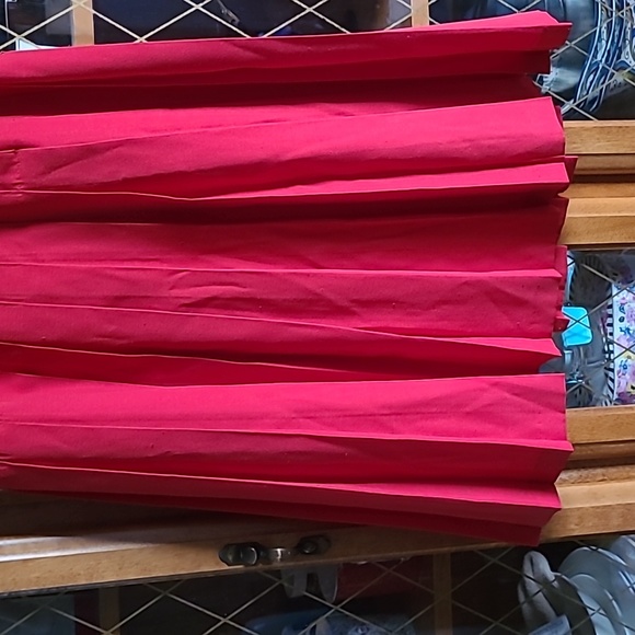 Pleated skirt - Picture 3 of 6